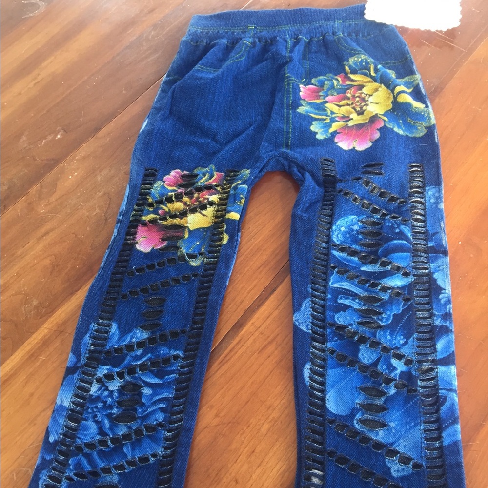 Denim-like capri leggings